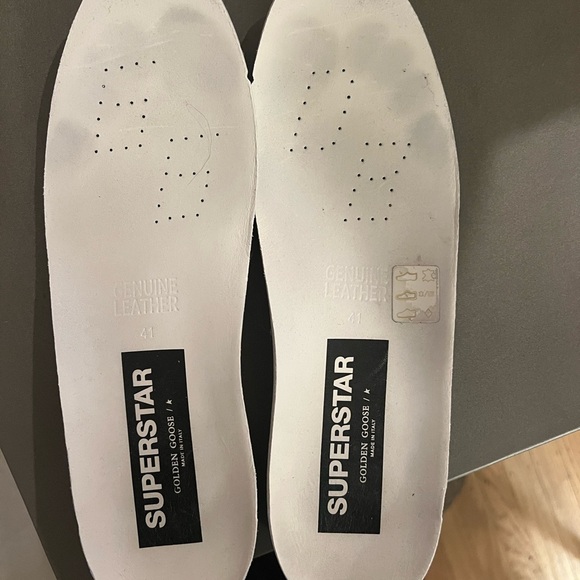 Golden Goose Superstar sneakers. Size 8 - Picture 9 of 9